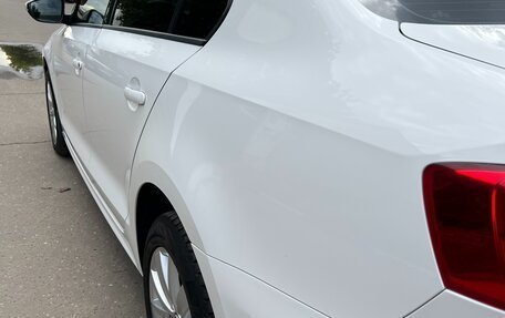 Volkswagen Jetta VI, 2013 год, 975 000 рублей, 7 фотография