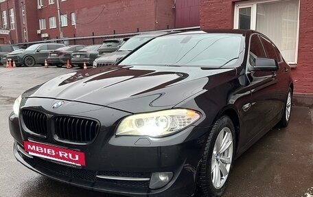 BMW 5 серия, 2011 год, 1 900 000 рублей, 2 фотография