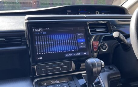 Honda Stepwgn IV, 2019 год, 2 490 000 рублей, 7 фотография