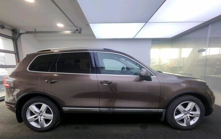 Volkswagen Touareg III, 2012 год, 2 835 000 рублей, 4 фотография