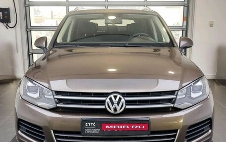 Volkswagen Touareg III, 2012 год, 2 835 000 рублей, 2 фотография