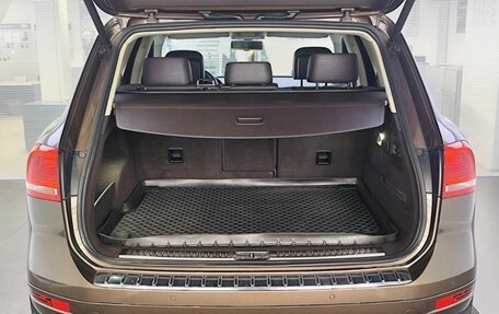 Volkswagen Touareg III, 2012 год, 2 835 000 рублей, 10 фотография