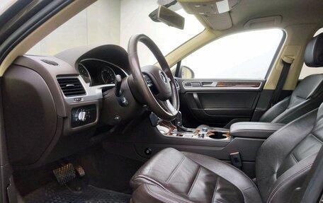 Volkswagen Touareg III, 2012 год, 2 835 000 рублей, 16 фотография