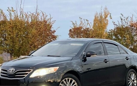 Toyota Camry, 2011 год, 1 100 000 рублей, 2 фотография