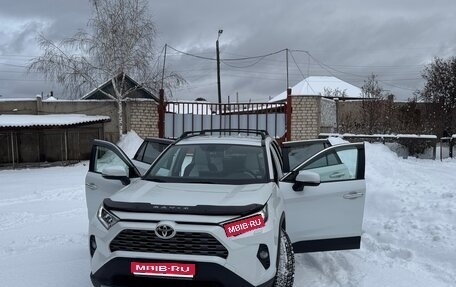 Toyota RAV4, 2020 год, 3 399 000 рублей, 1 фотография