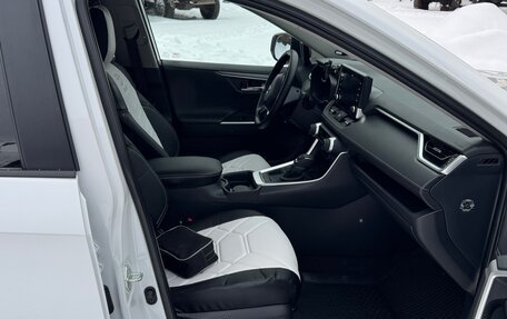 Toyota RAV4, 2020 год, 3 399 000 рублей, 3 фотография