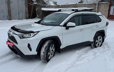 Toyota RAV4, 2020 год, 3 399 000 рублей, 8 фотография