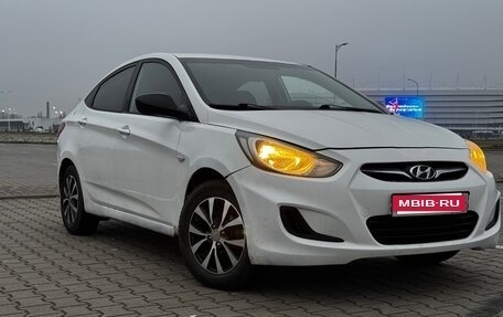 Hyundai Solaris II рестайлинг, 2013 год, 580 000 рублей, 1 фотография