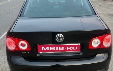 Volkswagen Jetta VI, 2010 год, 730 000 рублей, 2 фотография