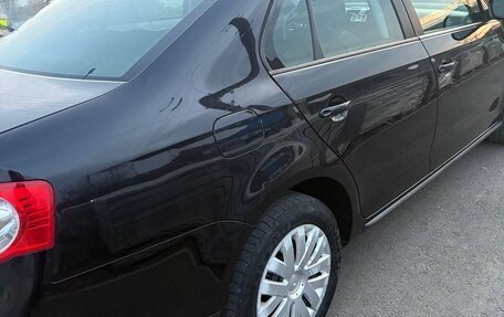 Volkswagen Jetta VI, 2010 год, 730 000 рублей, 13 фотография