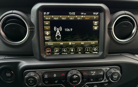 Jeep Gladiator, 2021 год, 6 900 000 рублей, 16 фотография