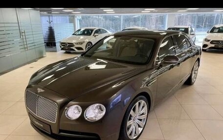 Bentley Flying Spur II, 2015 год, 8 000 000 рублей, 2 фотография