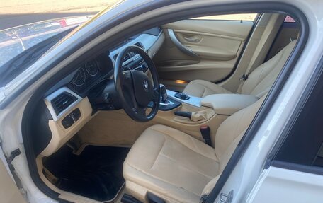 BMW 3 серия, 2016 год, 1 550 000 рублей, 10 фотография