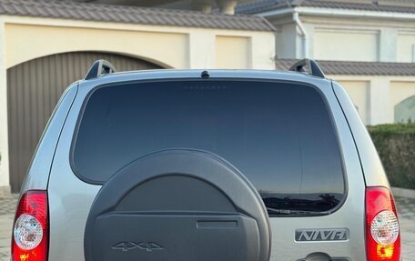 Chevrolet Niva I рестайлинг, 2019 год, 795 000 рублей, 9 фотография