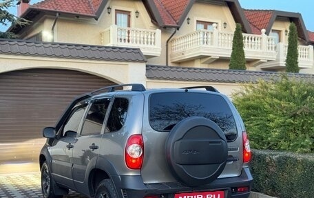 Chevrolet Niva I рестайлинг, 2019 год, 795 000 рублей, 10 фотография