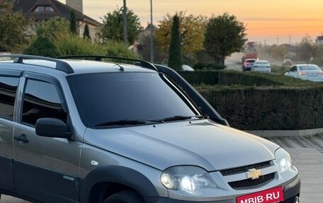 Chevrolet Niva I рестайлинг, 2019 год, 795 000 рублей, 7 фотография