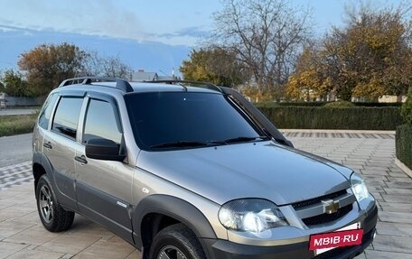 Chevrolet Niva I рестайлинг, 2019 год, 795 000 рублей, 14 фотография