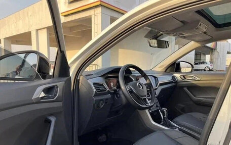 Volkswagen T-Cross I, 2021 год, 1 300 000 рублей, 8 фотография