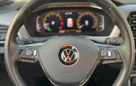 Volkswagen T-Cross I, 2021 год, 1 300 000 рублей, 9 фотография