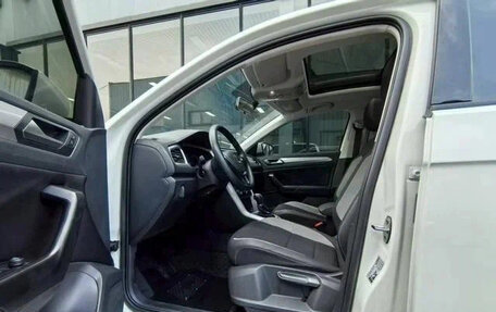 Volkswagen T-Roc I, 2022 год, 1 410 000 рублей, 7 фотография