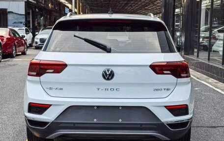 Volkswagen T-Roc I, 2022 год, 1 410 000 рублей, 5 фотография