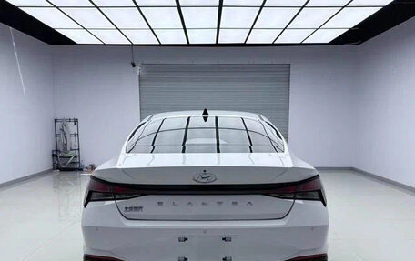 Hyundai Elantra, 2021 год, 1 210 000 рублей, 5 фотография