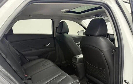 Hyundai Elantra, 2021 год, 1 210 000 рублей, 14 фотография
