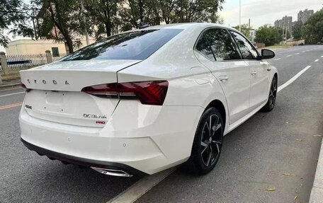 Skoda Octavia IV, 2022 год, 1 590 000 рублей, 4 фотография