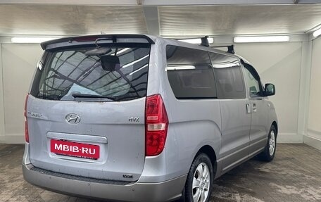 Hyundai Grand Starex Grand Starex I рестайлинг 2, 2012 год, 1 555 000 рублей, 3 фотография