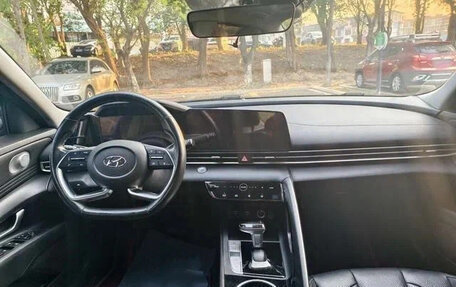 Hyundai Elantra, 2022 год, 1 190 000 рублей, 9 фотография