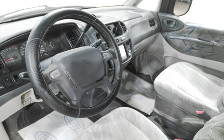 Mitsubishi Space Gear I рестайлинг, 1998 год, 479 000 рублей, 8 фотография