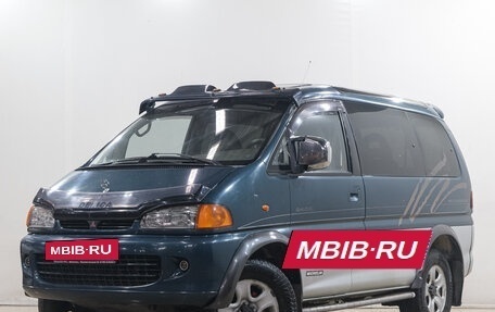 Mitsubishi Space Gear I рестайлинг, 1998 год, 479 000 рублей, 4 фотография