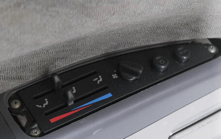 Mitsubishi Space Gear I рестайлинг, 1998 год, 479 000 рублей, 19 фотография