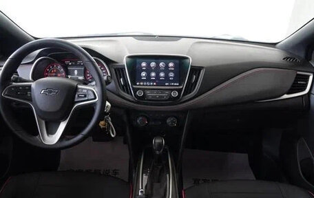 Chevrolet Monza, 2022 год, 1 020 000 рублей, 9 фотография