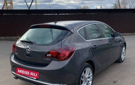 Opel Astra J, 2014 год, 860 000 рублей, 3 фотография