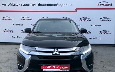 Mitsubishi Outlander III рестайлинг 3, 2018 год, 1 600 000 рублей, 2 фотография