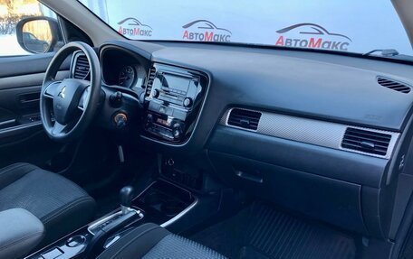 Mitsubishi Outlander III рестайлинг 3, 2018 год, 1 600 000 рублей, 9 фотография