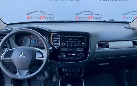 Mitsubishi Outlander III рестайлинг 3, 2018 год, 1 600 000 рублей, 8 фотография