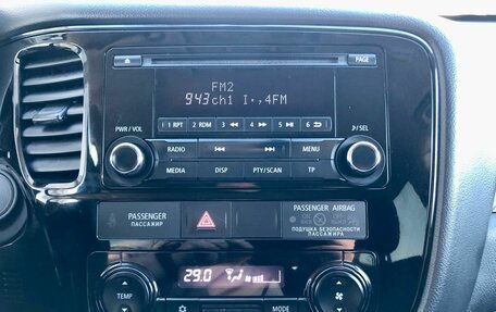 Mitsubishi Outlander III рестайлинг 3, 2018 год, 1 600 000 рублей, 10 фотография