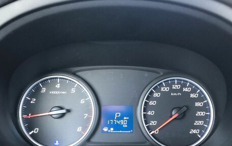 Mitsubishi Outlander III рестайлинг 3, 2018 год, 1 600 000 рублей, 11 фотография