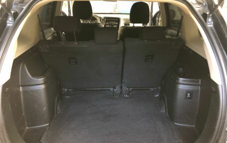 Mitsubishi Outlander III рестайлинг 3, 2018 год, 1 600 000 рублей, 18 фотография