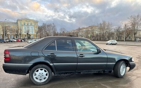 Mercedes-Benz C-Класс, 1995 год, 450 000 рублей, 4 фотография