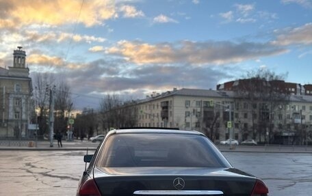 Mercedes-Benz C-Класс, 1995 год, 450 000 рублей, 3 фотография