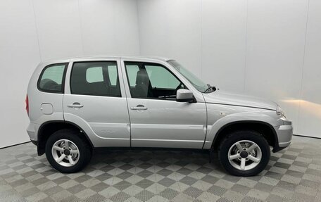 Chevrolet Niva I рестайлинг, 2019 год, 940 000 рублей, 7 фотография