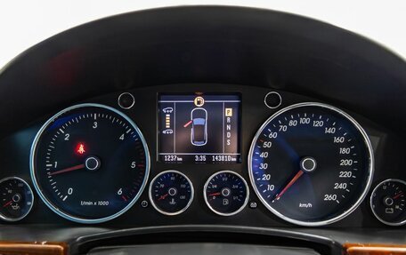 Volkswagen Touareg III, 2004 год, 998 000 рублей, 9 фотография