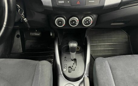 Mitsubishi Outlander III рестайлинг 3, 2007 год, 1 090 000 рублей, 14 фотография