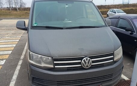 Volkswagen Caravelle T6 рестайлинг, 2018 год, 3 010 000 рублей, 1 фотография