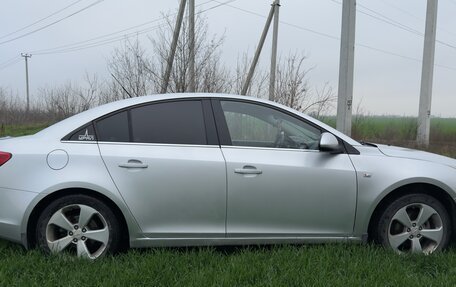 Chevrolet Cruze II, 2009 год, 550 000 рублей, 10 фотография