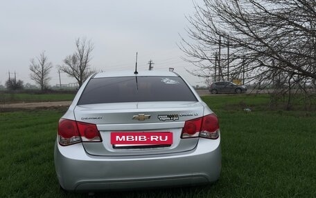 Chevrolet Cruze II, 2009 год, 550 000 рублей, 8 фотография