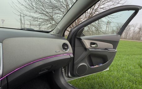 Chevrolet Cruze II, 2009 год, 550 000 рублей, 18 фотография